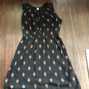 Old Navy Sleeveless Black Waist Defined Dress-NWOT